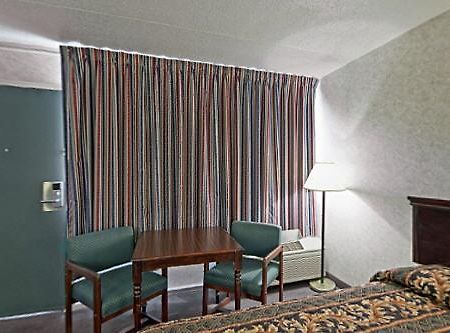 America'S Best Value Inn & Suites - Memphis/Graceland Camera foto