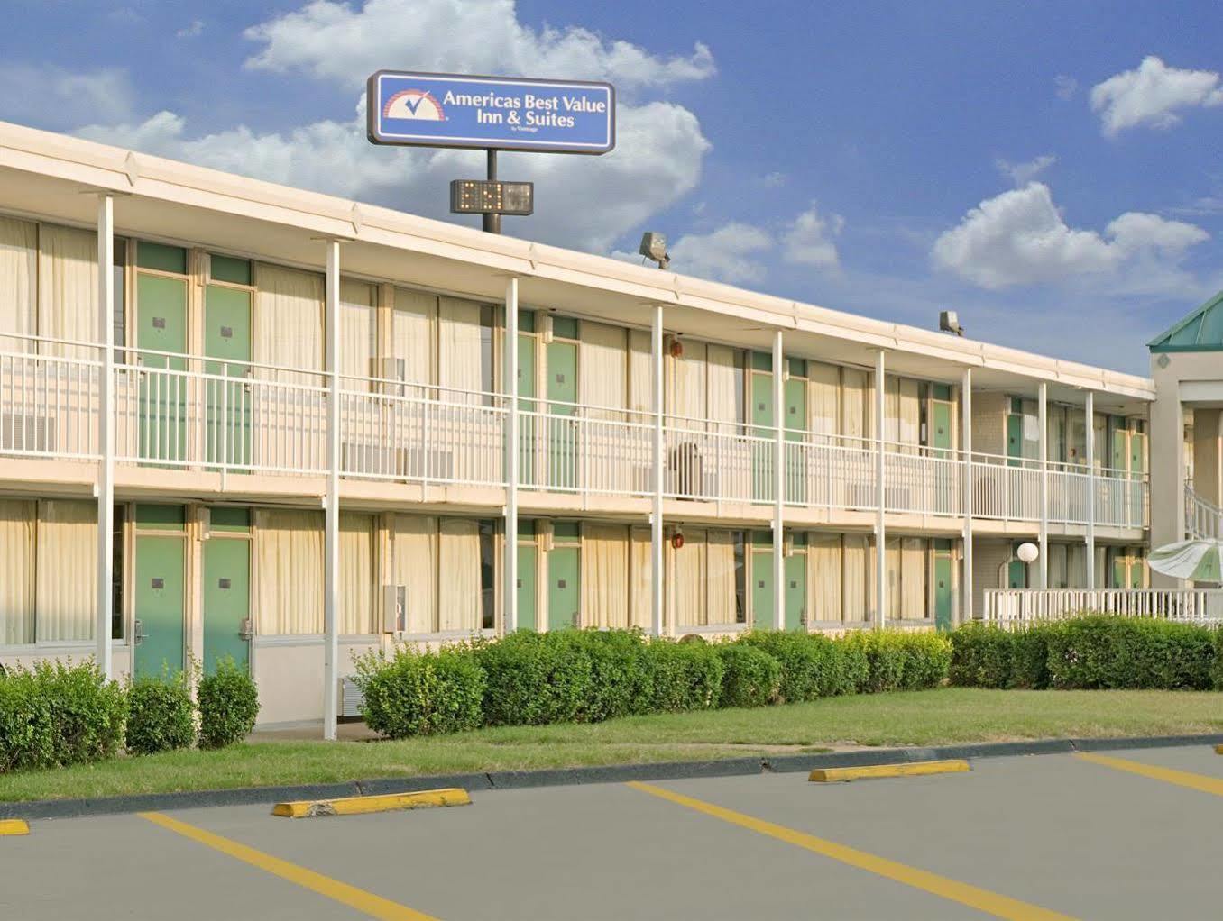 America'S Best Value Inn & Suites - Memphis/Graceland Esterno foto